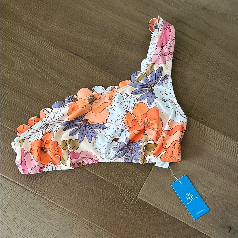 Floral One-Shoulder Bikini Top with Scalloped Edges
